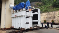 Công trình Thủy điện Đa Mi, Hàm Thuận. Kích kéo di chuyển MBA 125 tấn từ bệ chính vào nhà xưởng sửa chữa phục vụ bảo trì.