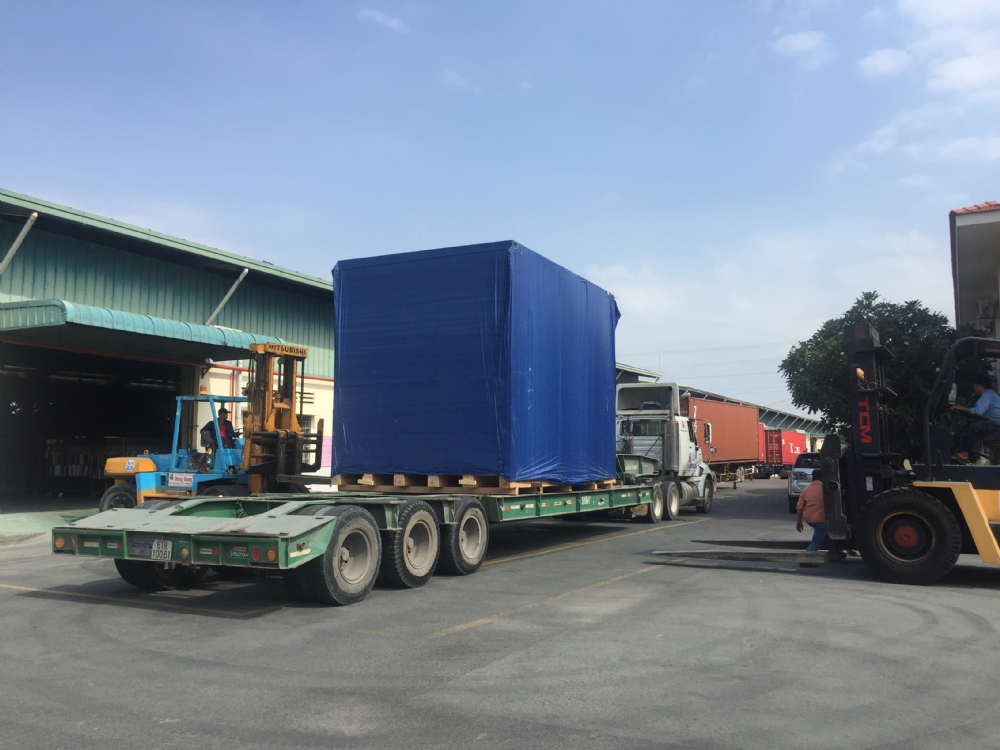 Dịch vụ trọn gói bao gồm bốc xếp, vận chuyển và lắp đặt cho thiết bị, vật tư Nhà máy Cơ khí Chính xác AMURA thuộc Tổng Công ty Công Nghiệp Sài Gòn.