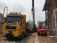 Dịch vụ trọn gói bao gồm bốc xếp, vận chuyển và lắp đặt cho thiết bị, vật tư Nhà máy Cơ khí Chính xác AMURA thuộc Tổng Công ty Công Nghiệp Sài Gòn.