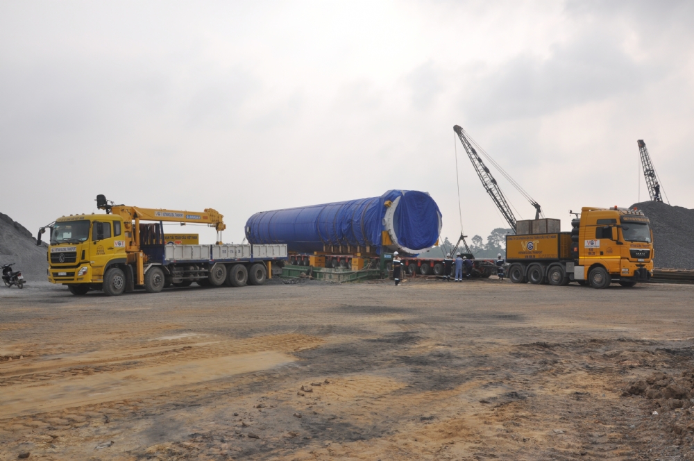 Vận chuyển và bàn giao thành công thiết bị bồn chứa ga của nhà máy Air Liquid Việt Nam.