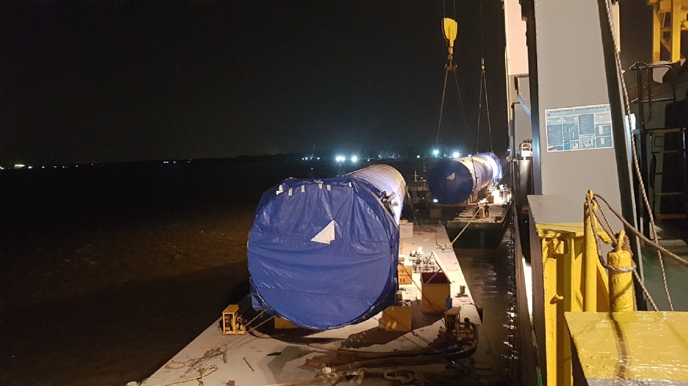 Vận chuyển và bàn giao thành công thiết bị bồn chứa ga của nhà máy Air Liquid Việt Nam.
