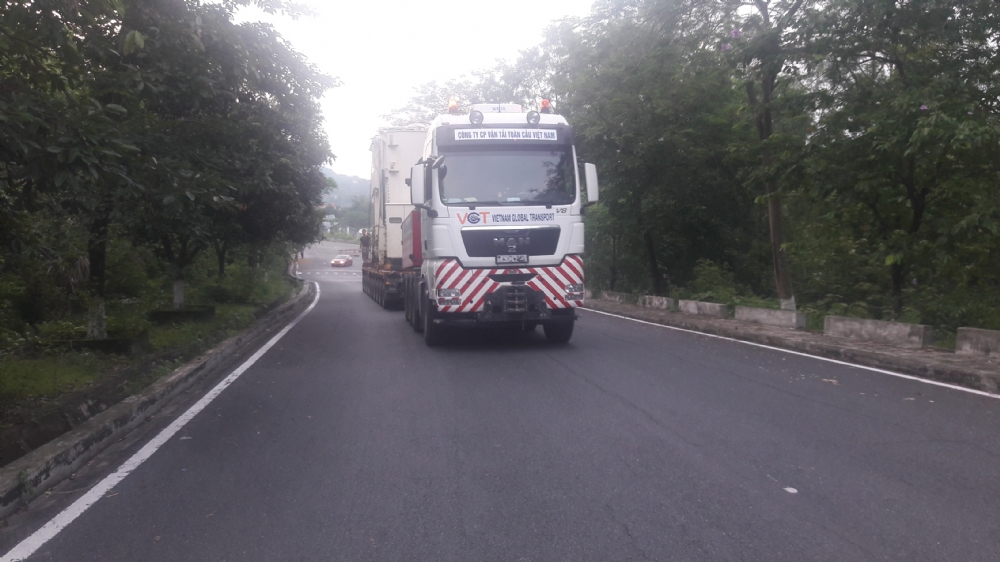 Vận chuyển và bàn giao vào bệ máy các thân máy biến áp 150 MVA thuộc đường dây 500kV từ trạm Pleiku, Gia Lai về trạm Hòa Bình, tỉnh Hòa Bình.