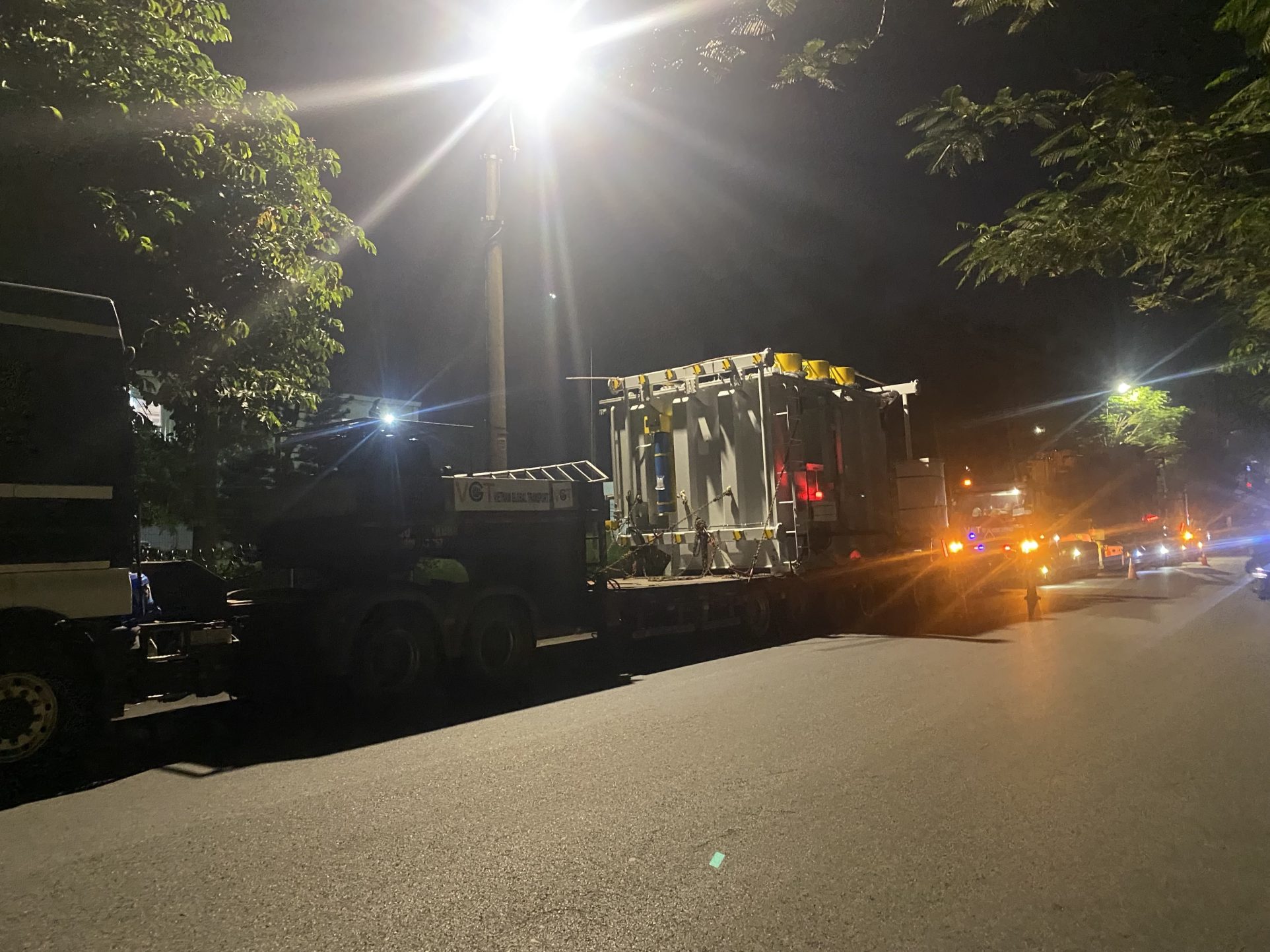 VGT vận chuyển 02 máy biến áp từ Nhà máy Hitachi Bắc Ninh đến Cảng Đình Vũ, Hải Phòng - 7
